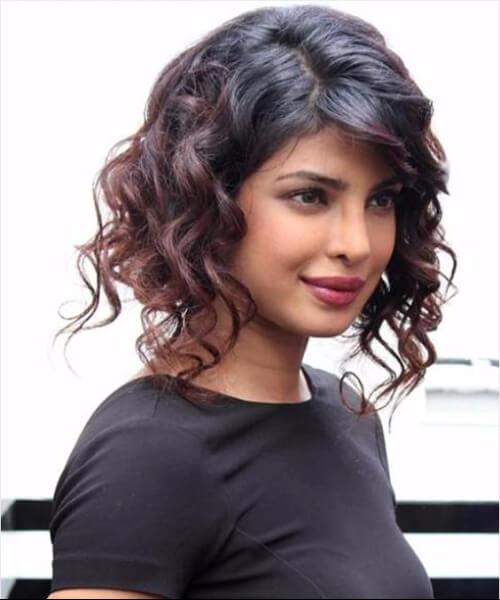Priyanka Chopra bob asimétrico