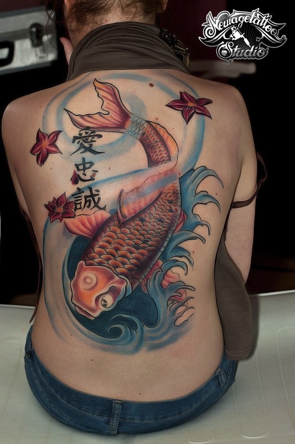 40 Back Tattoo Ideas for Girls 15