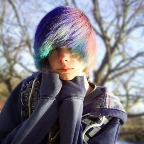 Rainbow Emo Hairstyles para chicos 