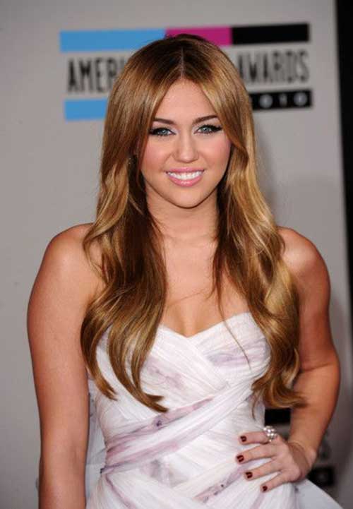 Miley Cyrus Chich estilo de pelo largo y recto 