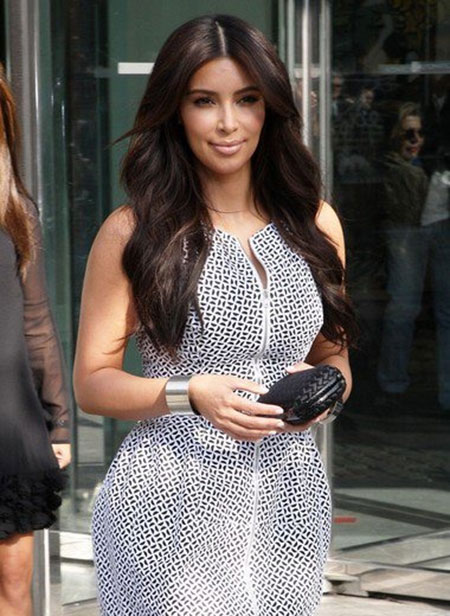 Kim Kardashian Dark Wavy Hair 