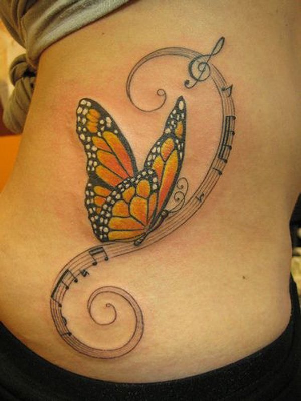 Música y tatuaje de mariposa 3D. 