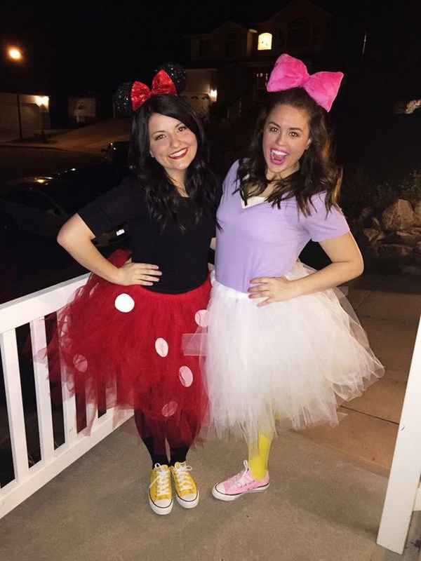 Minnie Mouse y Daisy Duck.  ¡Los mejores disfraces de amigos! 