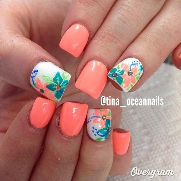 Matte Orange Background y Flower Nail Art Design. 