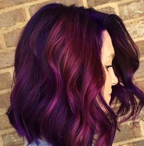 Color de pelo ciruela púrpura y magenta 