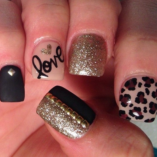 diseños de uñas con estampado de leopardo y guepardo. 