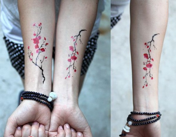 Cherry Blossom Tattoo Wrist para Hermanas. 