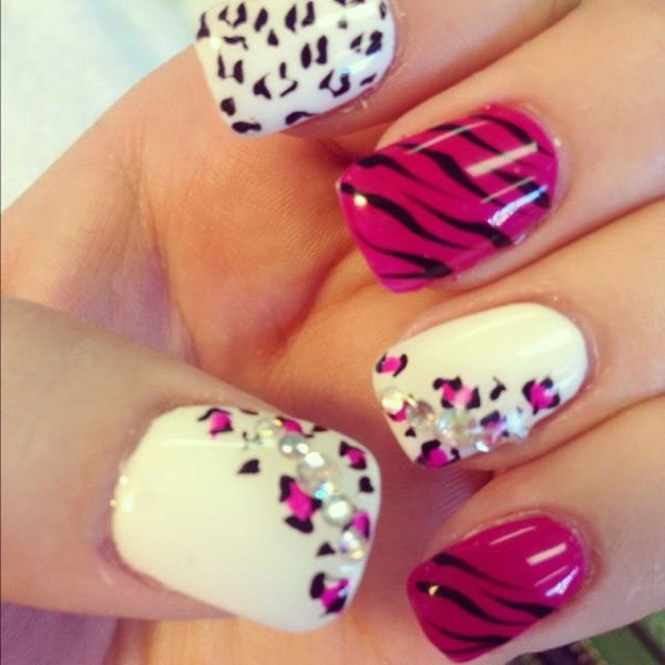 diseños de uñas con estampado de leopardo y guepardo. 
