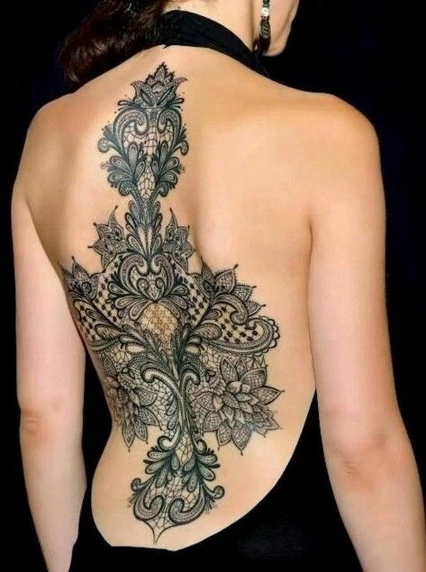 Hermoso encaje tatuaje. 