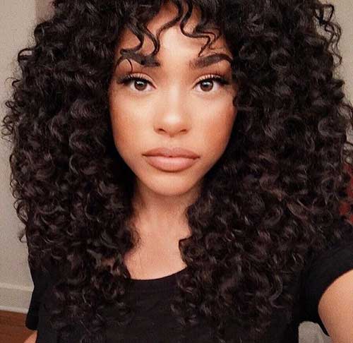 Peinados rizados de mujeres negras-19 