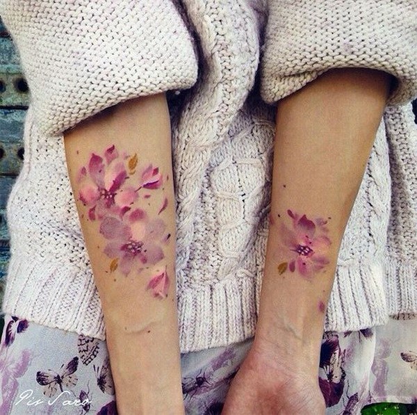 Pink Flower Acuarela tatuaje para niñas. 
