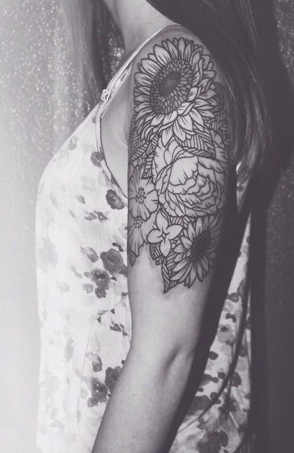 Tatuajes de girasol en manga para mujer.  www.  https://forcreativejuice.com/cool-sleeve-tattoo-designs/ 