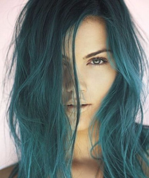 colores desordenados del pelo verde azulado 