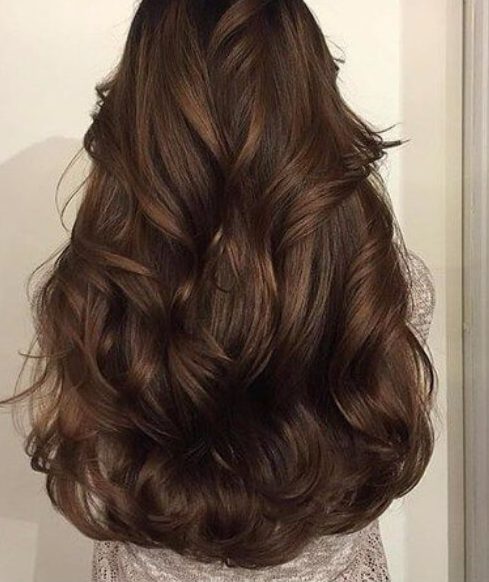 ondas verticales cabello castaño chocolate 
