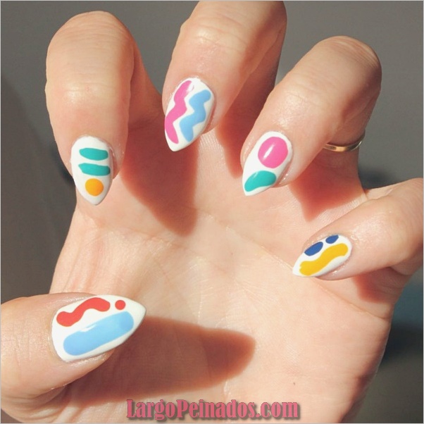 40 diseños de uñas fáciles de primavera para uñas cortas