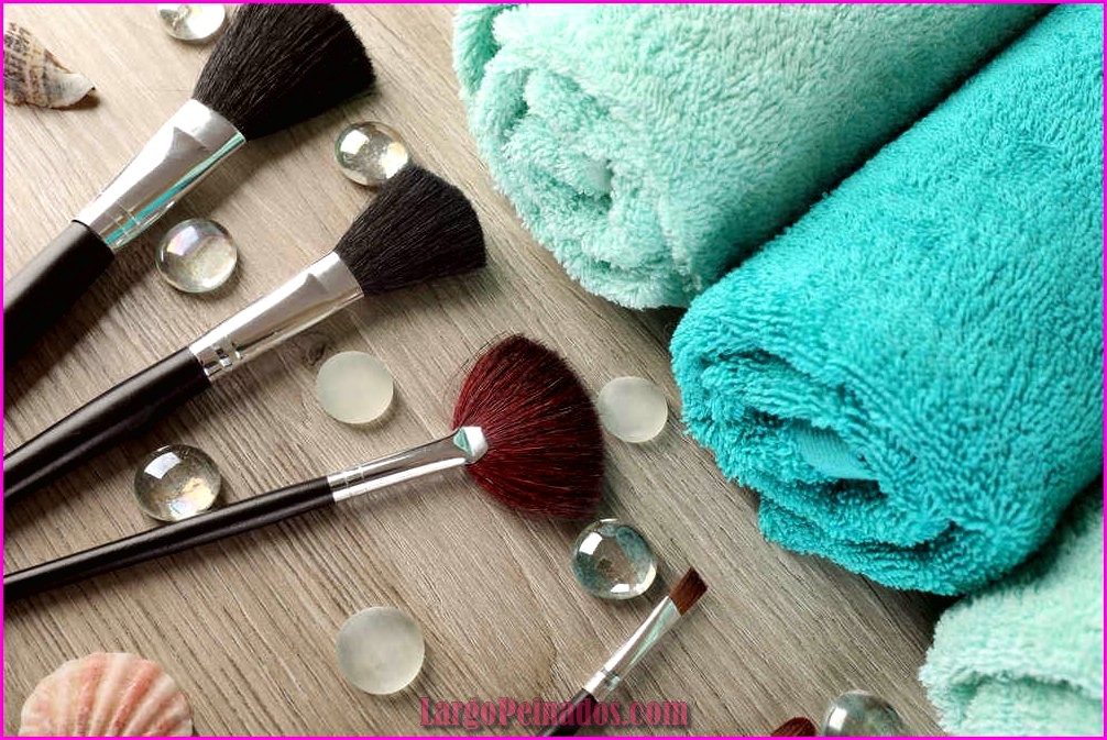 como limpiar brochas de maquillaje 1