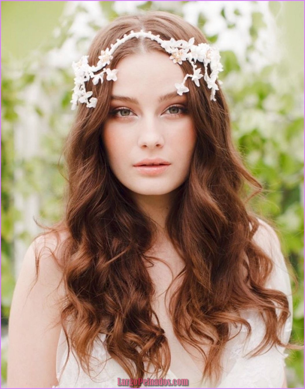 peinados de novia con flores naturales cabello suelto 14