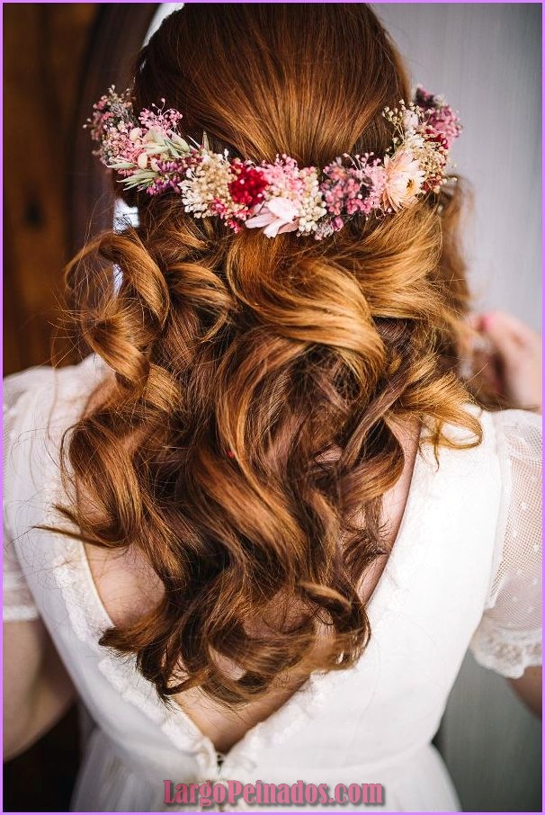peinados de novia con flores naturales cabello suelto 3