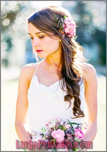 peinados de novia con flores naturales cabello suelto 23