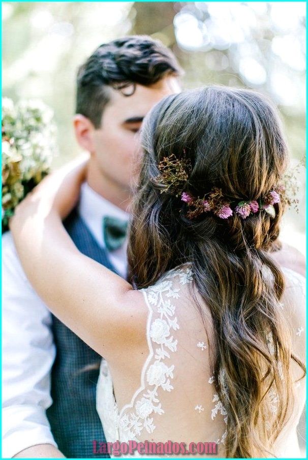 peinados de novia con flores naturales cabello suelto 24