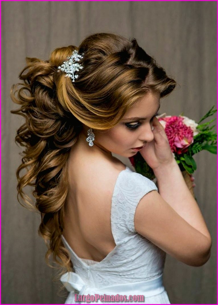 peinados de novia para cabello largo y rizado 8