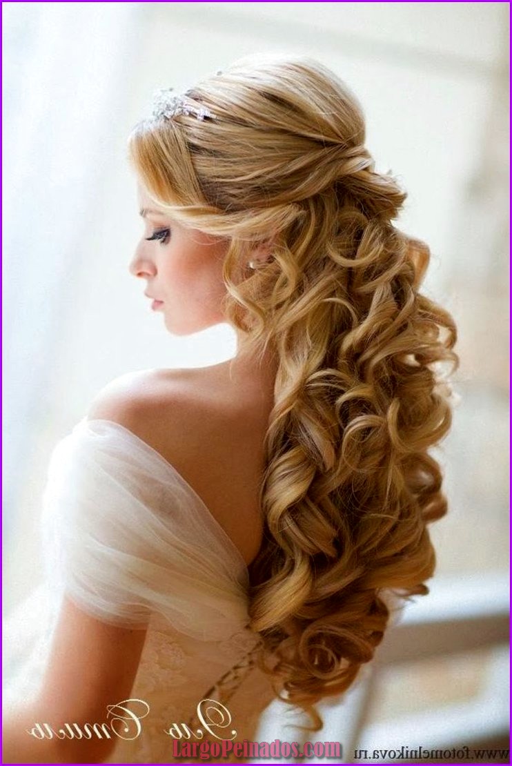 peinados de novia para cabello largo y rizado 7