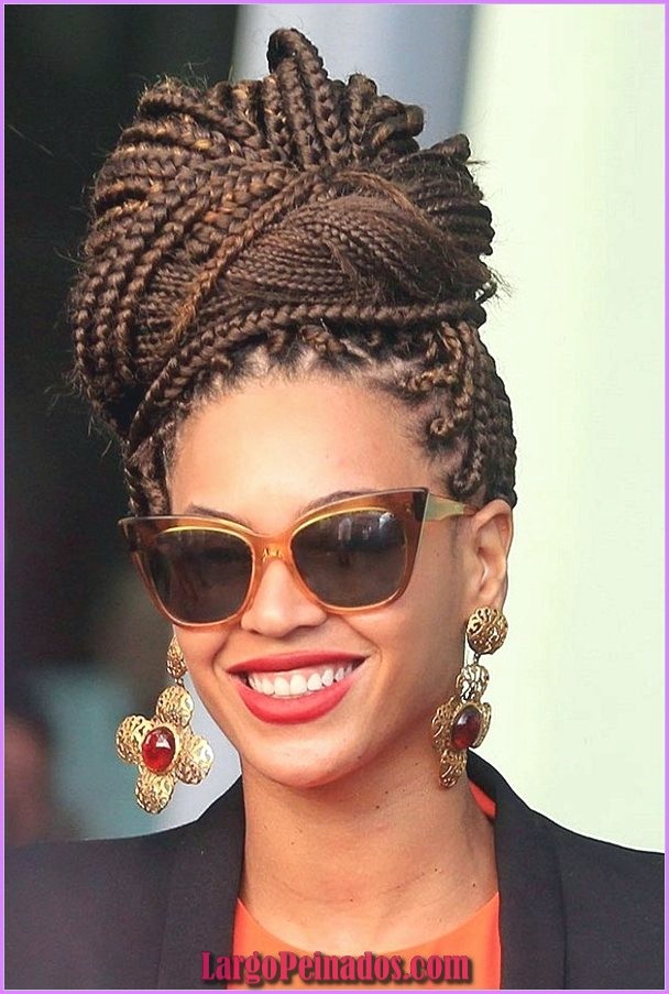 Peinados para mujeres negras con extensiones.