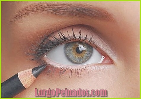 Cómo hacer un delineado de ojos perfecto en pocos pasos