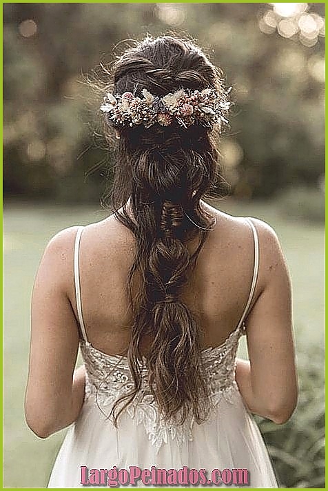 Errores comunes al elegir un peinado de novia