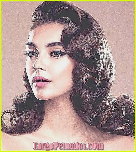 Estilos de peinados vintage para cabello largo