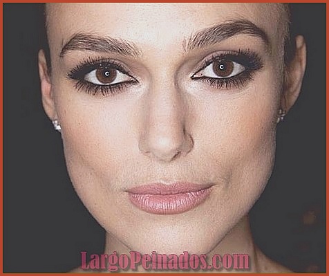 Maquillaje de cejas perfecto: técnicas y productos recomendados